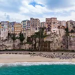 Blu Maison