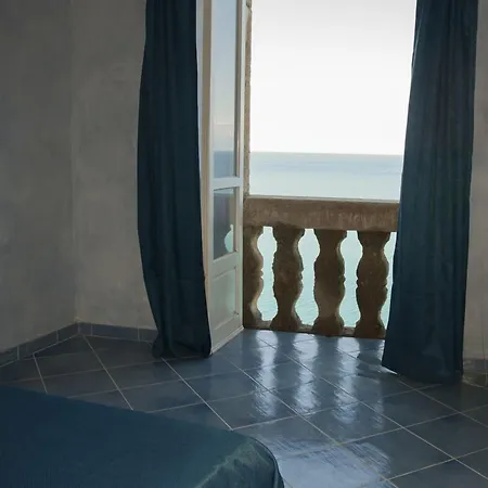 Blu Maison Panzió Tropea