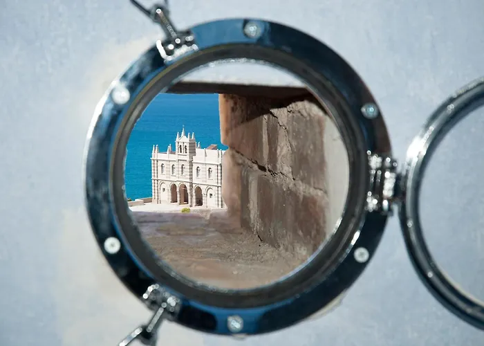 Blu Maison トロペーア