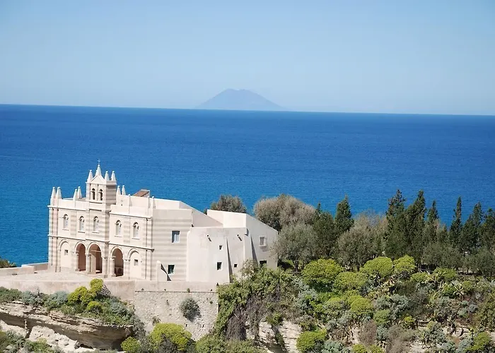 Blu Maison Alojamento de Acomodação e Pequeno-almoço Tropea