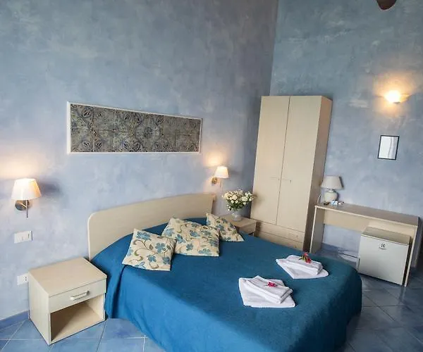 Blu Maison ベッド・アンド・ブレックファスト トロペーア